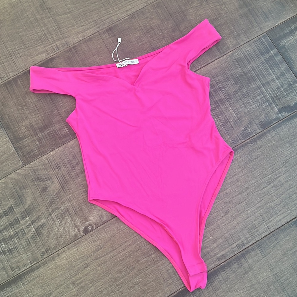 NWOT ZARA  BODYSUIT SIZE M